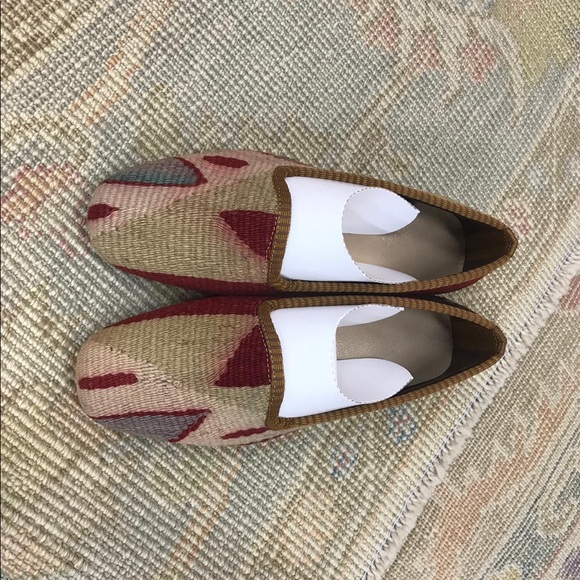 Handcrafted Turkish Kilim Shoes - Picture 2 of 2